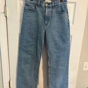 Abercrombie & Fitch Women's Light Blue Straight Leg Jeans